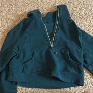 Lululemon scuba gold half zip in green
